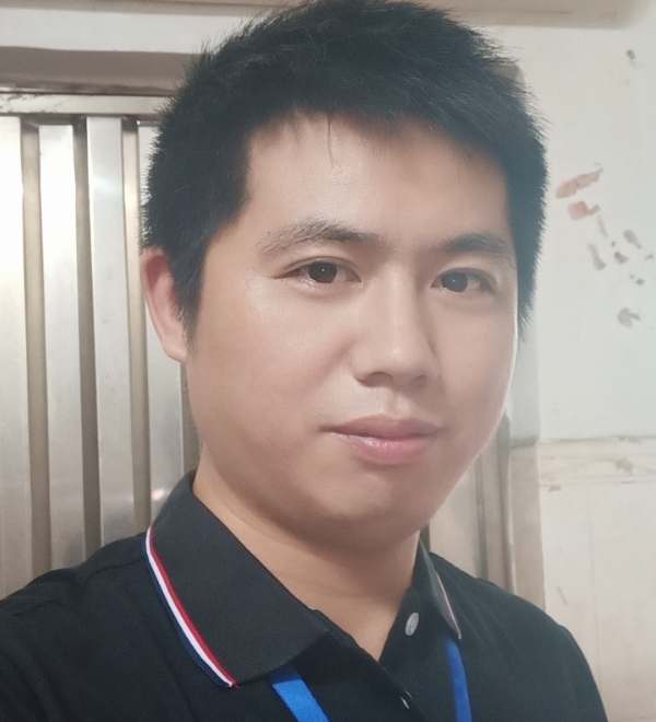 单身奶爸的第一张照片--黄冈相亲服务中心