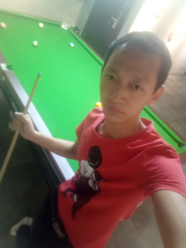 耳机分你一半的第一张照片--黄冈相亲服务中心
