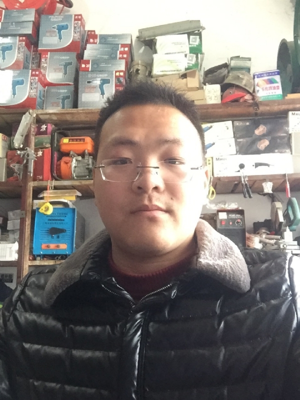 鼎福的第二张照片--黄冈相亲服务中心