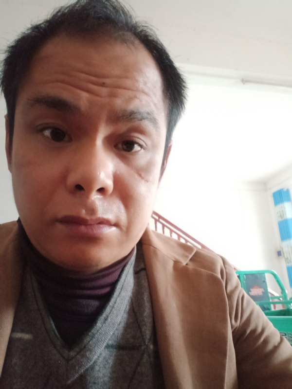 唐水果店发发发的第二张照片--黄冈相亲服务中心
