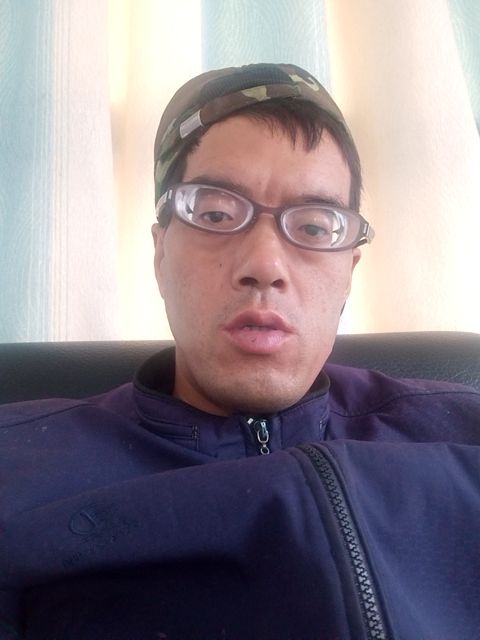 等待有缘人的第一张照片--黄冈相亲服务中心