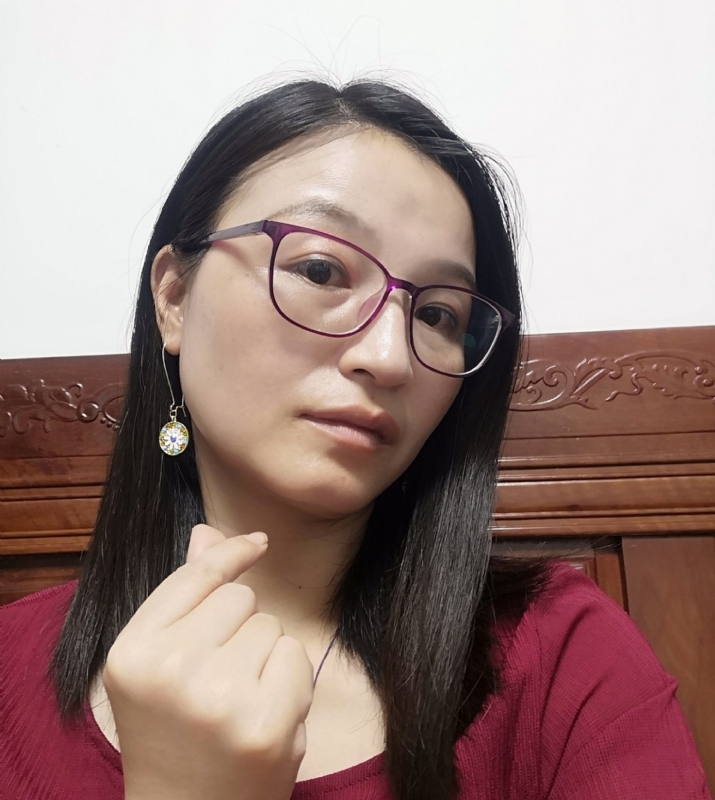 妹叮的第一张照片--黄冈相亲服务中心