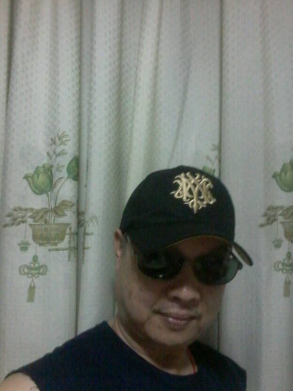 时尚厨男的第一张照片--黄冈相亲服务中心