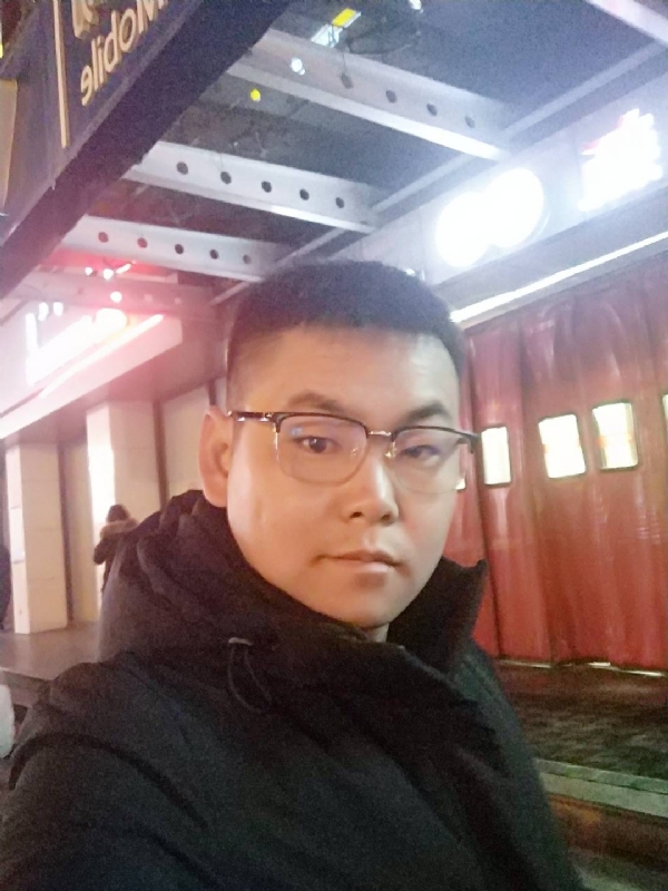 杜跃龙的第二张照片--黄冈相亲服务中心