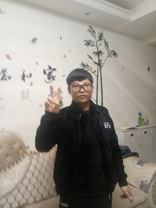光头强的第一张照片--黄冈相亲服务中心
