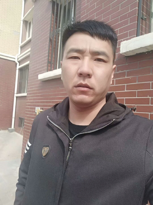 谁伴我闯荡的第一张照片--黄冈相亲服务中心