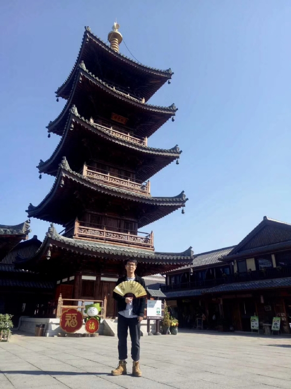 流浪共和的第一张照片--黄冈相亲服务中心