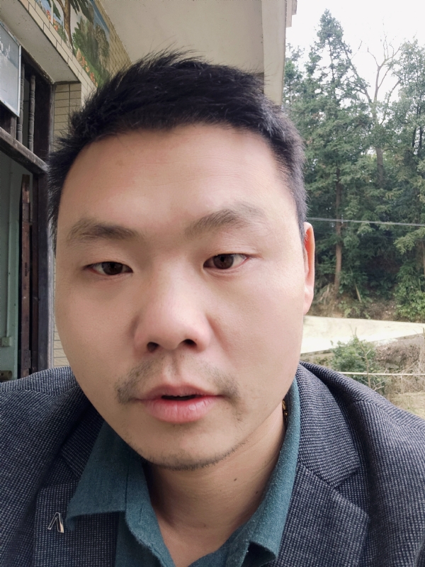曾小焱的第一张照片--黄冈相亲服务中心
