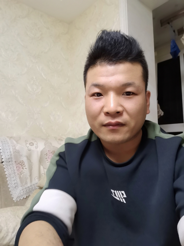 小猪猪的第一张照片--黄冈相亲服务中心