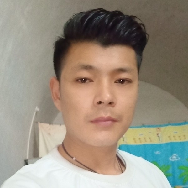 啊锋的第一张照片--黄冈相亲服务中心