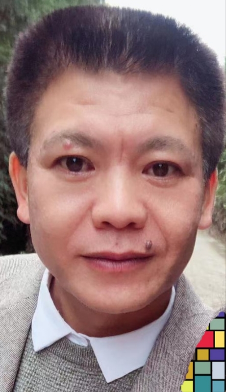 水中月的第一张照片--黄冈相亲服务中心