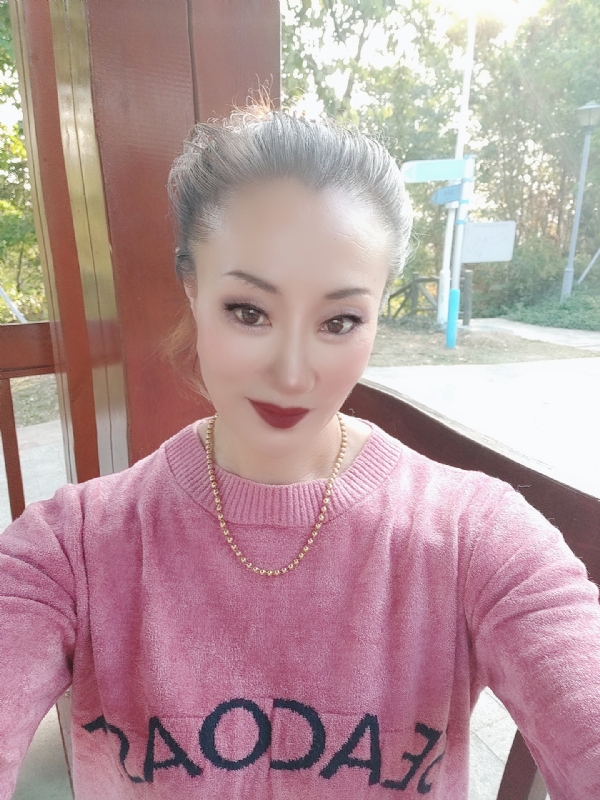 燕子的第五张照片--黄冈相亲服务中心