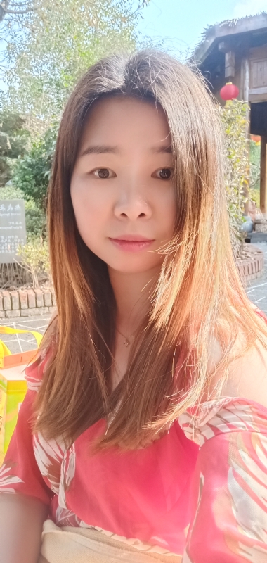 赫赫的第一张照片--黄冈相亲服务中心