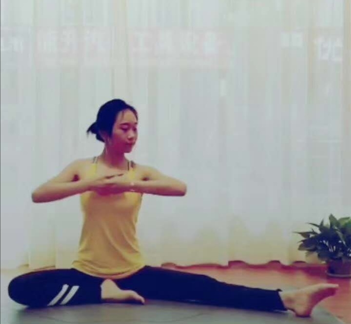 静静子的第一张照片--黄冈相亲服务中心