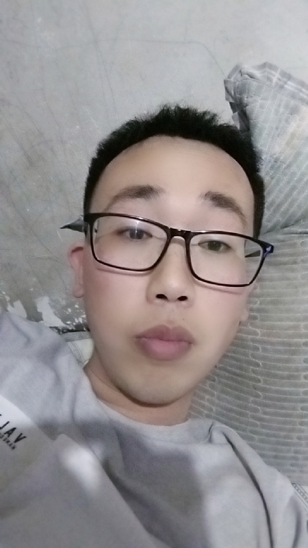 喜欢比我大的女人的第一张照片--黄冈相亲服务中心