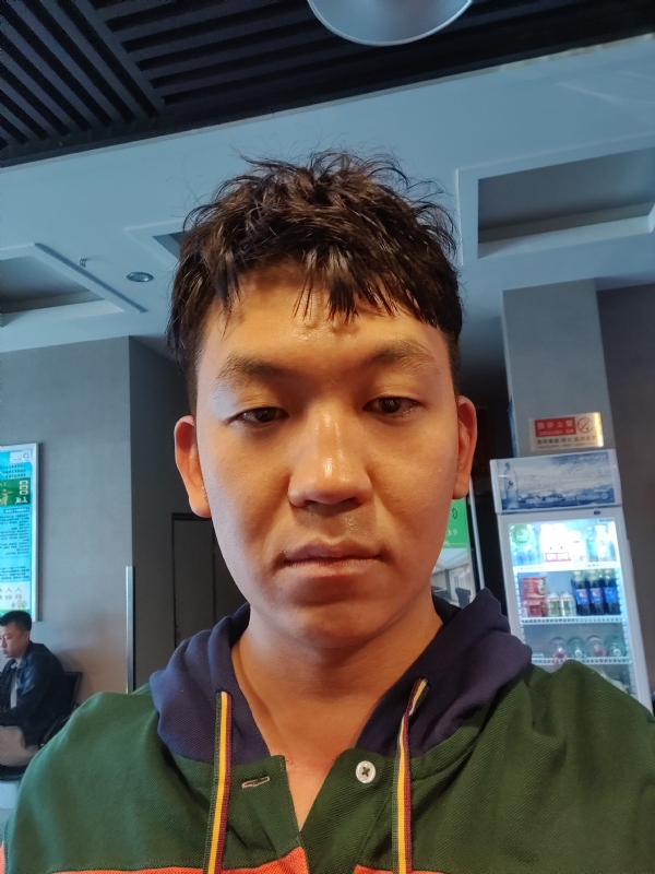 文哈哈的第一张照片--黄冈相亲服务中心