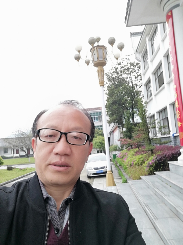 玫瑰祥云的第二张照片--黄冈相亲服务中心