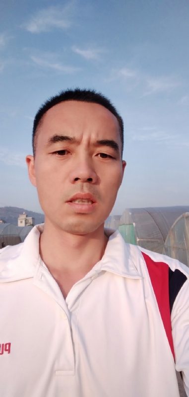 大头鱼的第一张照片--黄冈相亲服务中心