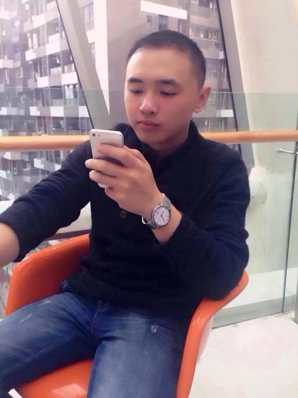 一个人的第一张照片--黄冈相亲服务中心