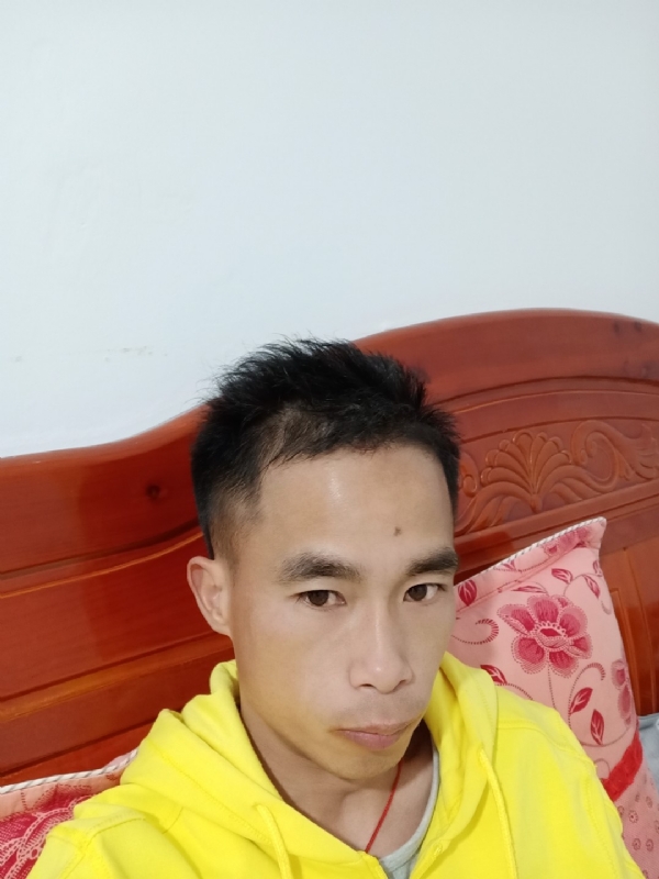 小biu崽的第一张照片--黄冈相亲服务中心