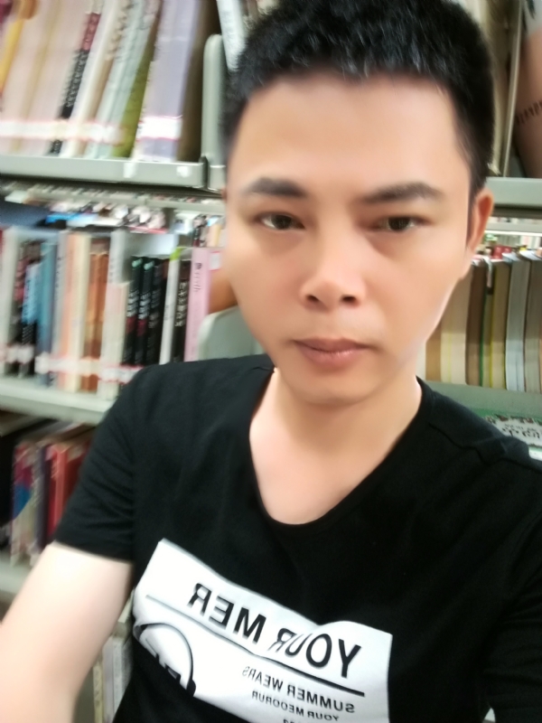 青青子衿的第一张照片--黄冈相亲服务中心