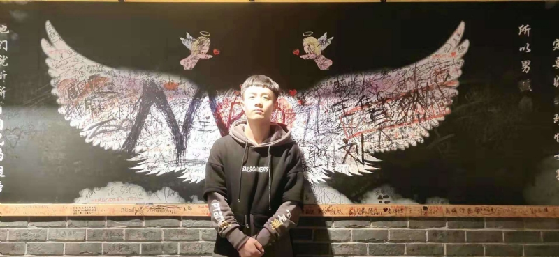水彩画师的第一张照片--黄冈相亲服务中心