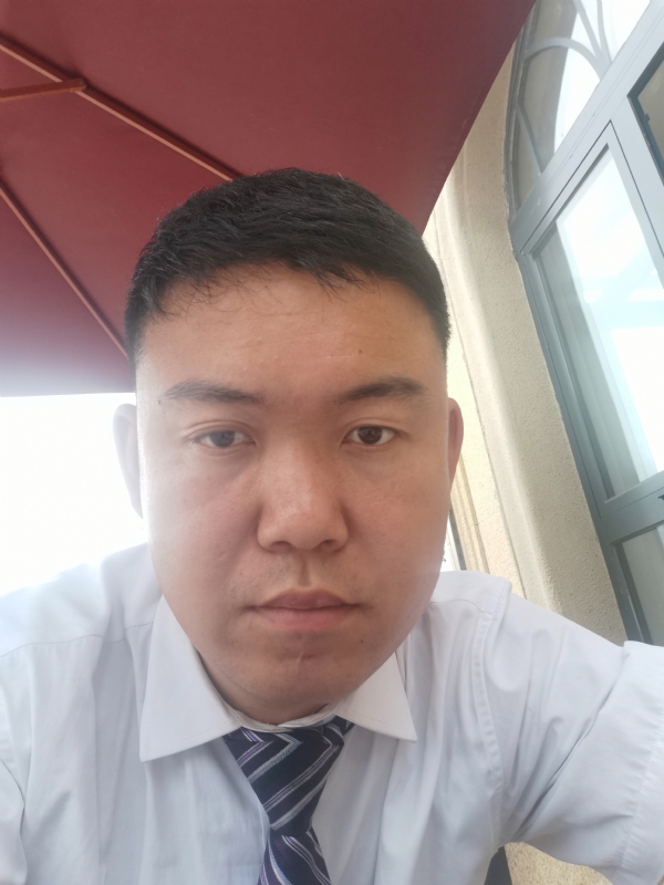 小龙哥的第一张照片--黄冈相亲服务中心