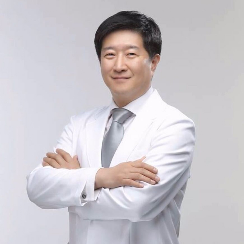 王伟的第四张照片--黄冈相亲服务中心