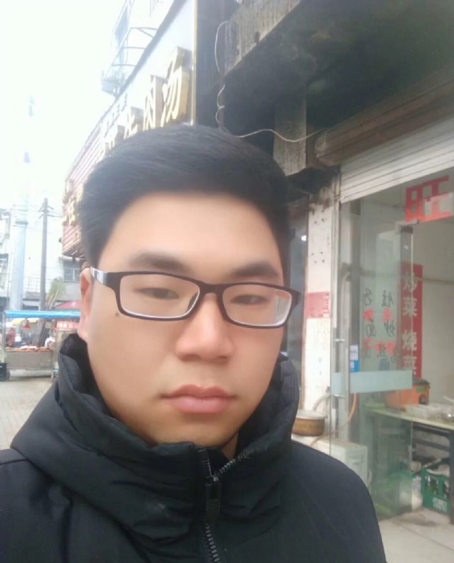 枯叶??的第一张照片--黄冈相亲服务中心