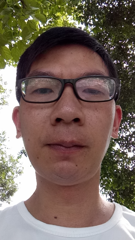 奋斗的第一张照片--黄冈相亲服务中心