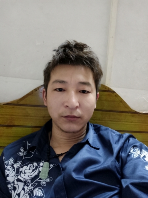 时光的第一张照片--黄冈相亲服务中心