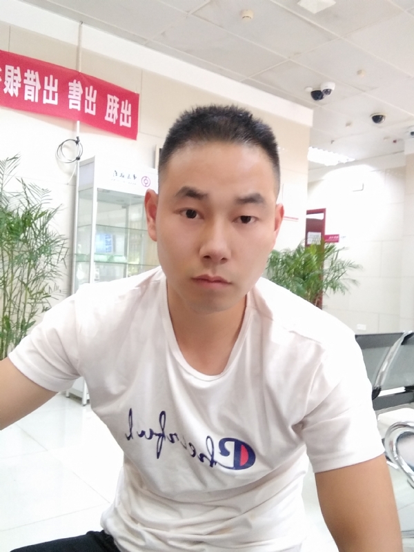 小少的第二张照片--黄冈相亲服务中心