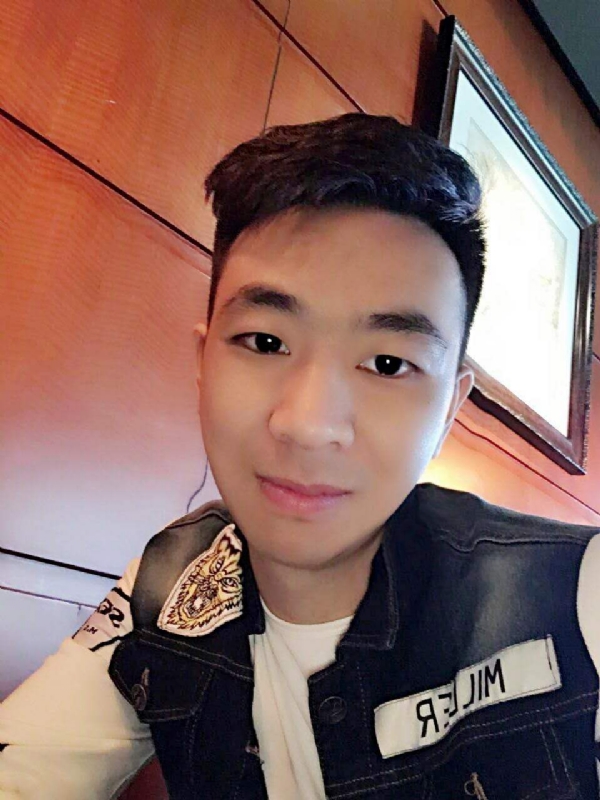滞后的微笑的第三张照片--黄冈相亲服务中心