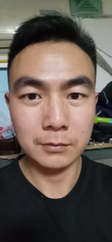 朴实无华的第一张照片--黄冈相亲服务中心