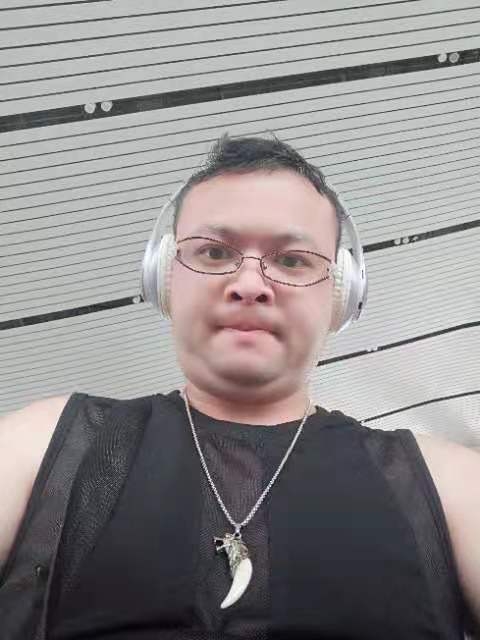 醉叶孤城的第一张照片--黄冈相亲服务中心