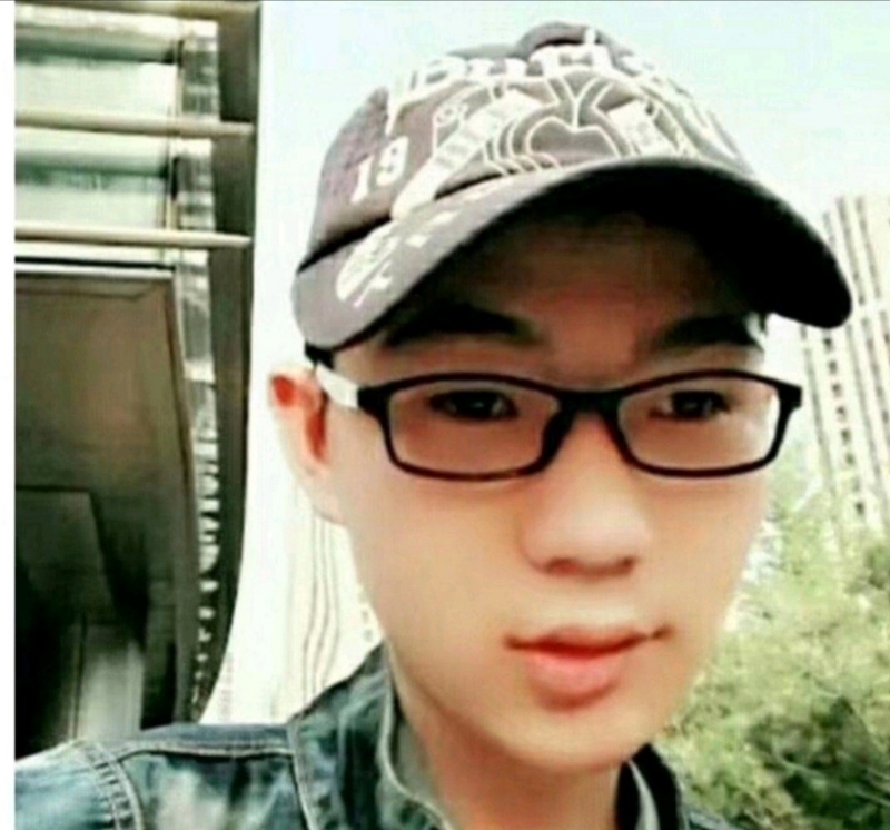 小霪虫的第三张照片--黄冈相亲服务中心
