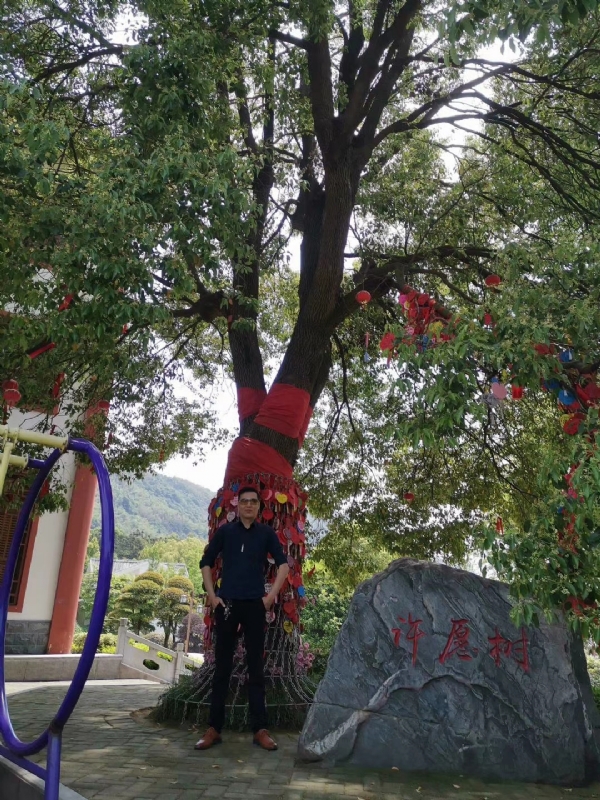 霸气的第一张照片--黄冈相亲服务中心
