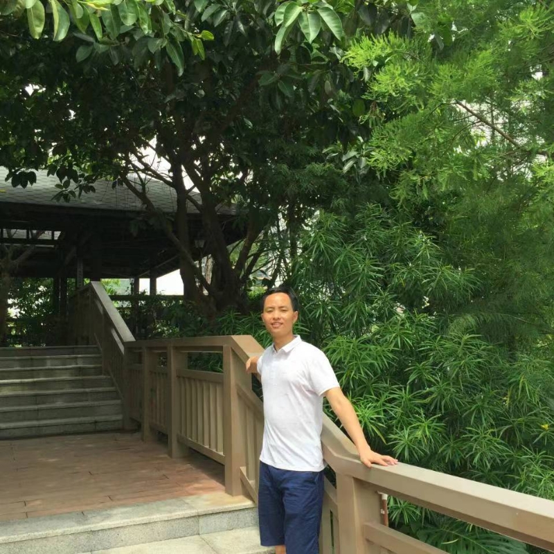 教书育人的第一张照片--黄冈相亲服务中心