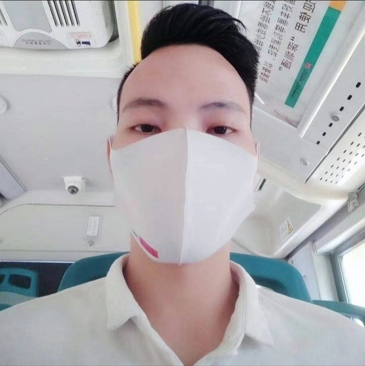 摆渡者的第一张照片--黄冈相亲服务中心