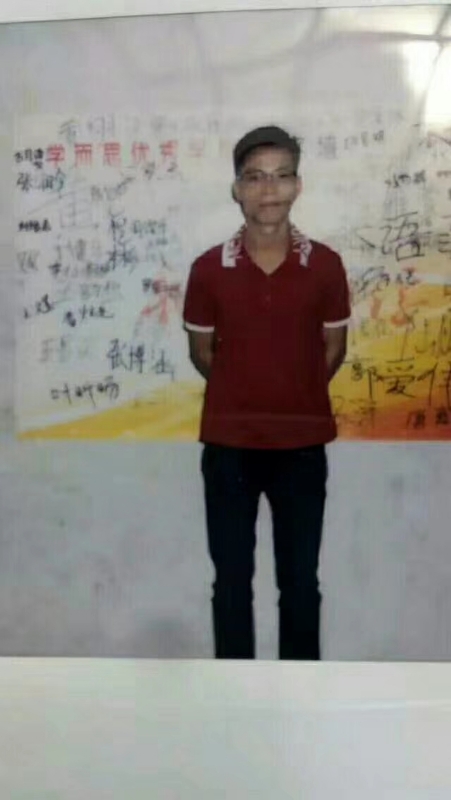 摆渡者的第二张照片--黄冈相亲服务中心