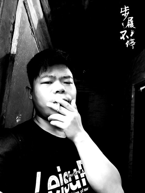 一見鍾情的第四张照片--黄冈相亲服务中心