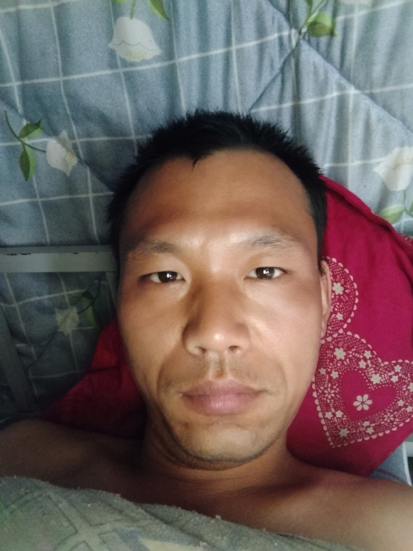 弘扬的第一张照片--黄冈相亲服务中心