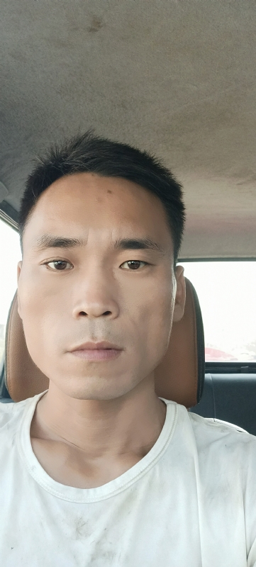 石头的第一张照片--黄冈相亲服务中心