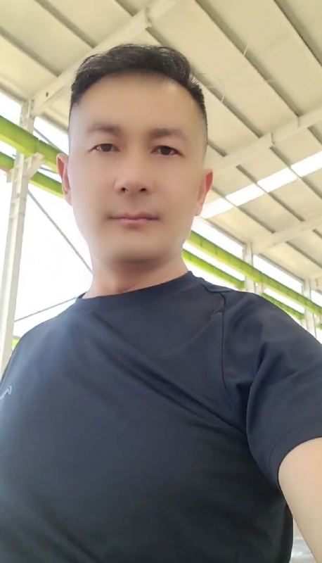 ZHANGHAO的第一张照片--黄冈相亲服务中心