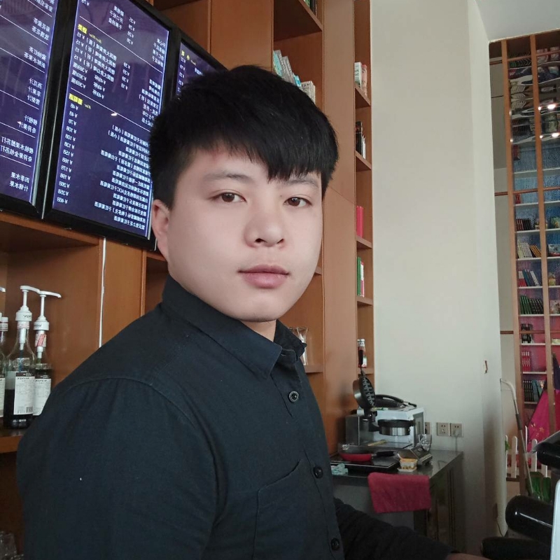 帅被人打的第一张照片--黄冈相亲服务中心