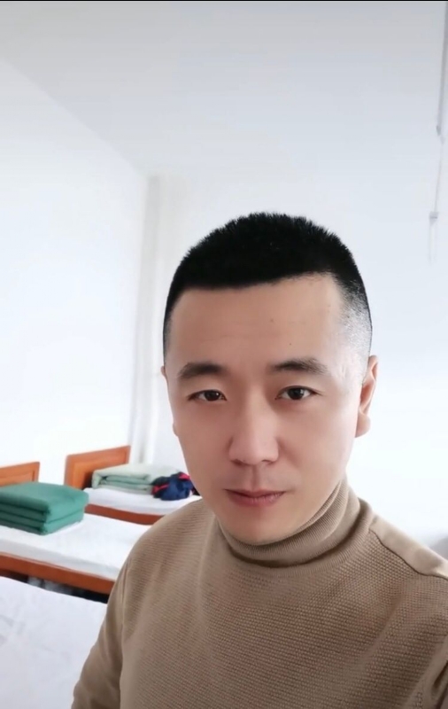 随风的第二张照片--黄冈相亲服务中心