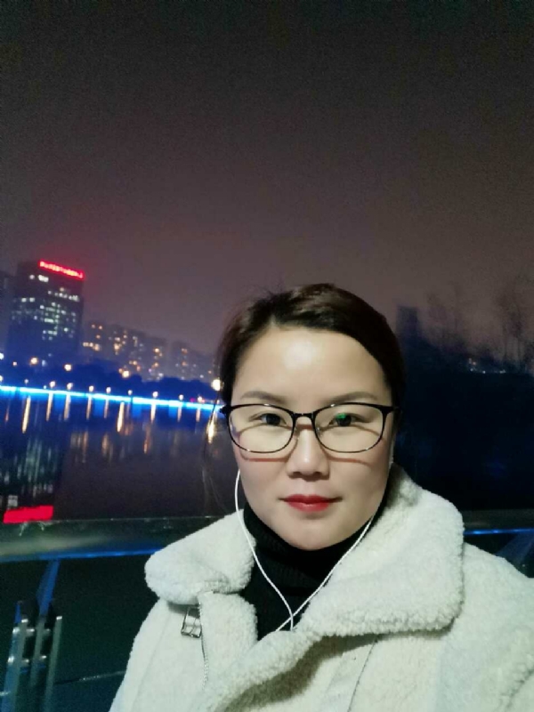 小英的第一张照片--黄冈相亲服务中心