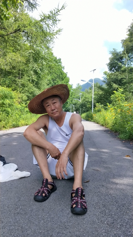 真诚寻伴的第一张照片--黄冈相亲服务中心