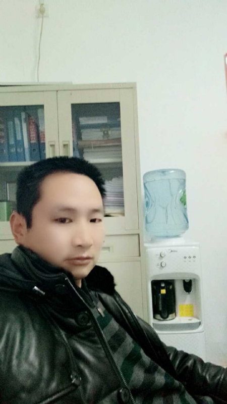 蓝色棒棒糖的第一张照片--黄冈相亲服务中心