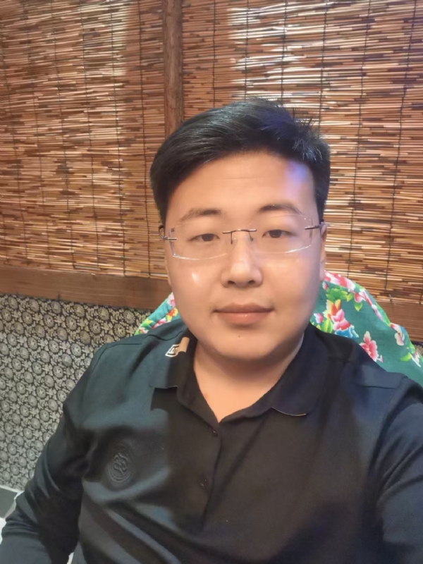刘先生的第一张照片--黄冈相亲服务中心